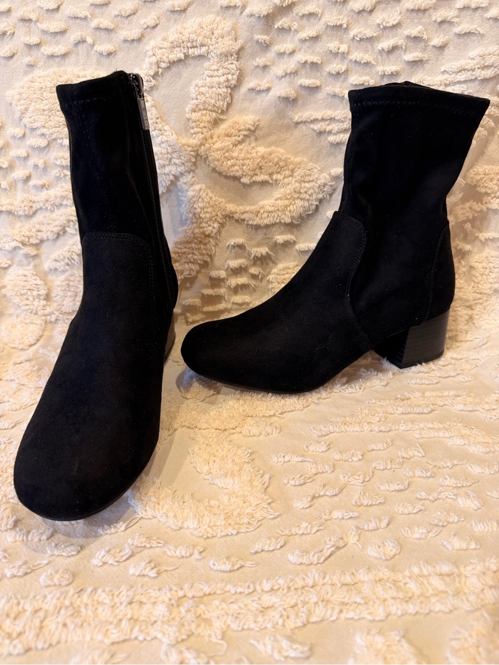 Kenneth Cole Reaction Black Suede Short Shaft Ankle Boots 686